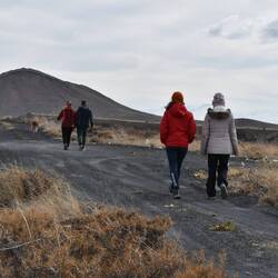 Nous partons explorer les environs