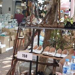 ... und Schuhe kann frau auch gleich anprobieren