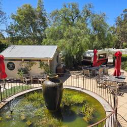 Two Hands Winery tasting