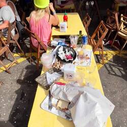 nicht unser Tisch 🥶