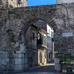 La ville d'Alife sur le passage