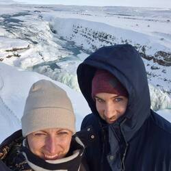 Gulfoss mit 2 Cuties