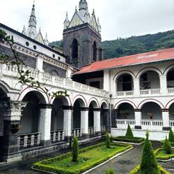 Die Kirche der Wunderheilerin