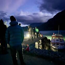 Geschafft - Candelario Mancila! Mit voller (wo)manpower wurde dann alles entladen