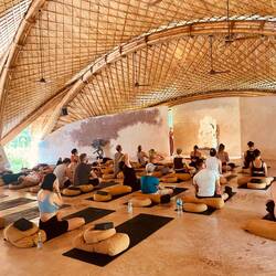 Namaste 🕉️☮️🧘🏽‍♀️🙏🏽🫶🏼🧘🏽‍♀️