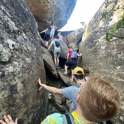 Jetzt heisst es: Schlange stehen