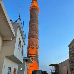 Eines der vielen schönen Minarette der Stadt