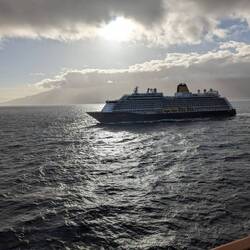 Passing our sister ship - horns hooting