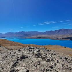 Ein wenig Filter ist wohl auch dabei, aber das Wasser war tatsächlich sehr intensiv blau