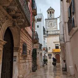 La ville de Locorondoto, bien vide...