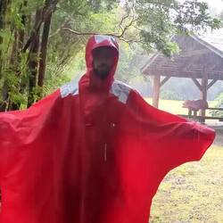 Die Antwort auf Regen: magisches Lagerfeuer!