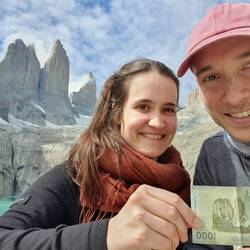 Und wers jetzt noch nicht verstanden hat: es geht um die 3 Türme ("Torres").