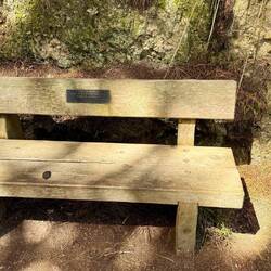 Sam "Wenn ich noch einen Schritt mache, bin ich so weit von zuhause fort wie nie zuvor."