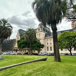 Park und Polizeigebäude - Police Federal