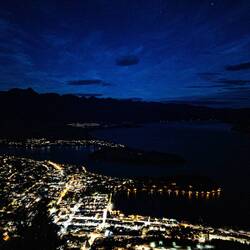 Queenstown in der Nacht