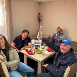 bei Opa gibt's Schnappi zum Frühstück