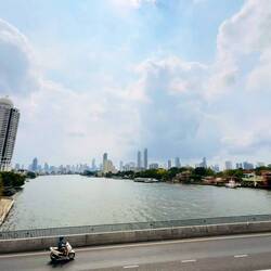 Brücke über den Chao Phraya