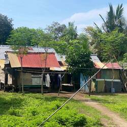 Die Häuser der Einheimischen in der Inselmitte 🏝️