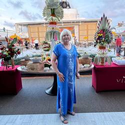 Diana' caftan that Shari & Angie gavecher when she retired. Perfect!