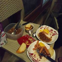 Was man alles so mit einer Mikrowelle und einem Sandwich-Maker "kochen" kann 😅