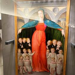 Madonna who protects the orphans