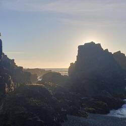 ...Kieselsteine ins Rollen, was ein sehr besonderes Meeresrauschen verursacht.