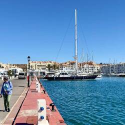 Standplatz am Hafen...ziemlich überfüllt