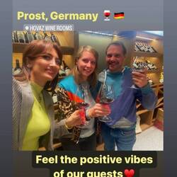 Am Abend beim Weintasting - nun werden wir berühmt