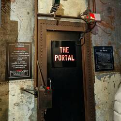 Türe zu The Portal
