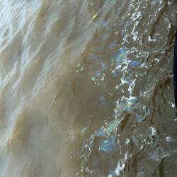 Schillerndes Wasser 🫤