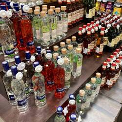 Estlandse supermarkt: alle flessen voorzien van anti diefstal