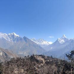 Everest au fond et Ama Dablam à droite