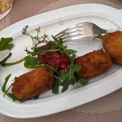 ich sag nur Mal, Croquetas mit Ketchup serviert, dass sagt einiges über den Tourismus aus