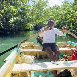 unser fleissiger Ruderer und Pflanzenversteher Martin