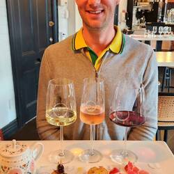 Fidelio Cafe and Wine Bar: Snack time