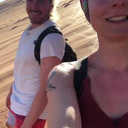 Die Dünen runter laufen macht so Spaß!