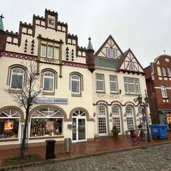 Giebel mit Glockenspiel