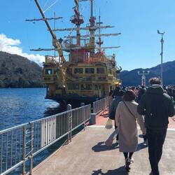 Eines der Piratenschiffe