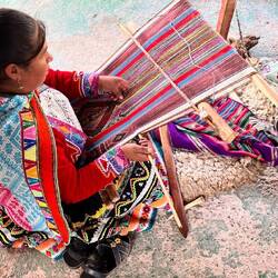 Hier wird die Wolle der Alpakas gleich verarbeitet