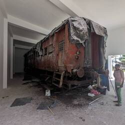 Zugteil des größten Zugunglücks während des Tsunami