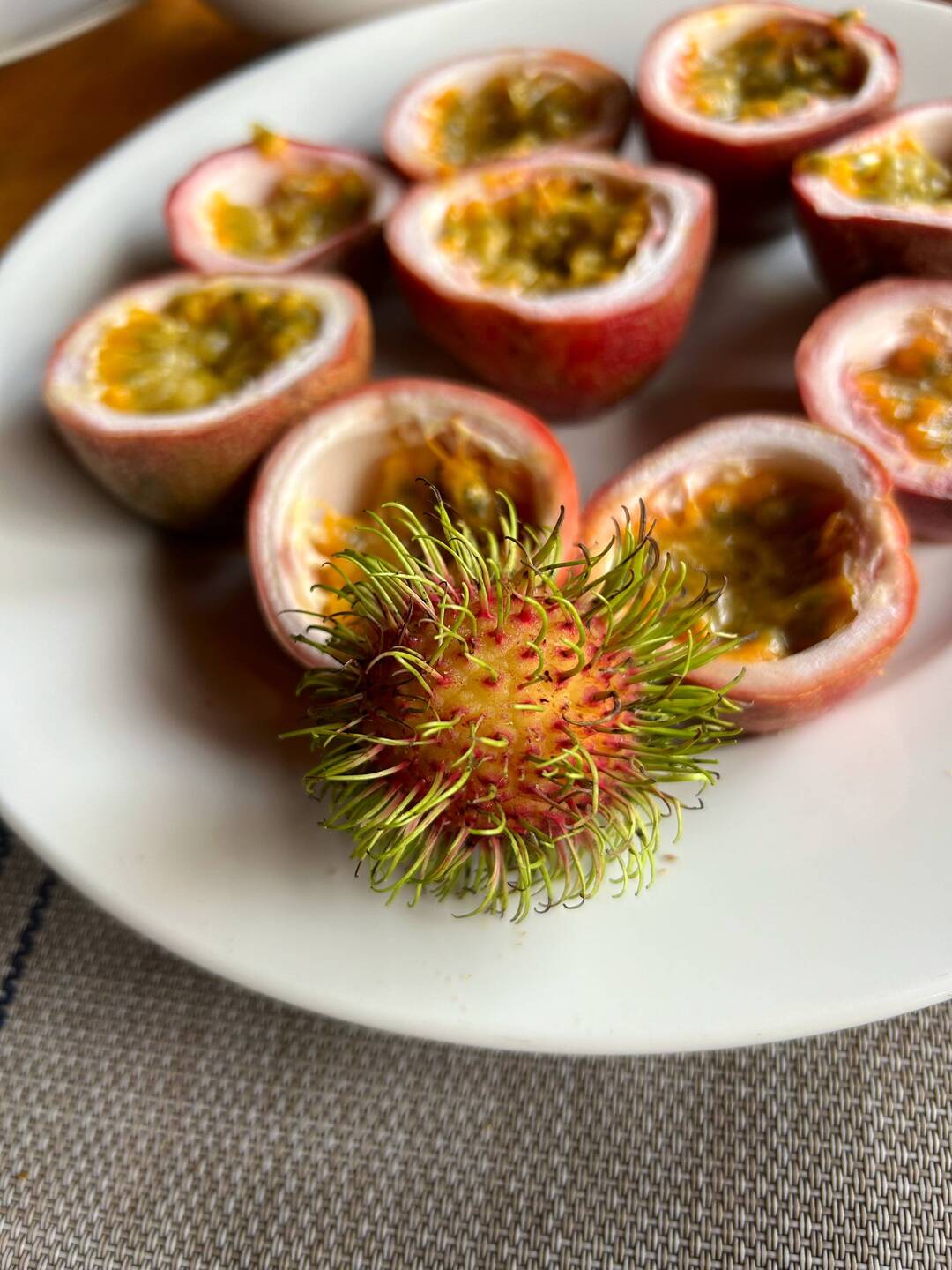 Passionsfrucht und Rambuntan