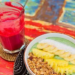 Grüne Smoothie-Bowl 😋, mit rote Beete-Smoothie 😋