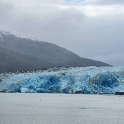 The glacier - looks small - it aint