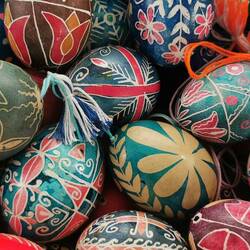 In ukrainischer Tradition gestaltete Ostereier