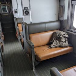 Berth seats (daytime)