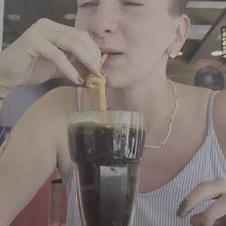 Während der Masala Coke 🤣