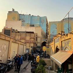 In der Altstadt mit Streetart