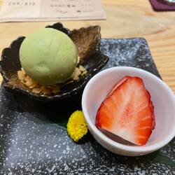 A Selection of 2 Seasonal Desserts