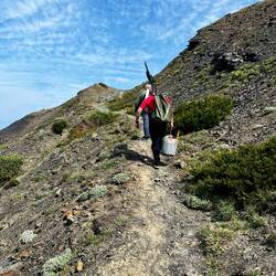 Nur ein paar Fischer sind unterwegs, die teils..