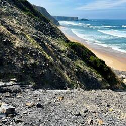 ..steile Klippen bewältigen, um..